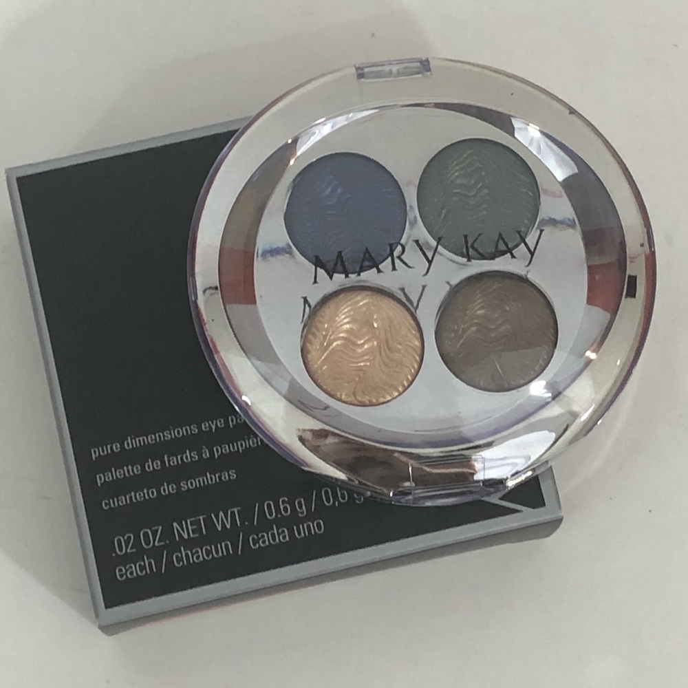 Mary Kay Maui Gardens eye palette